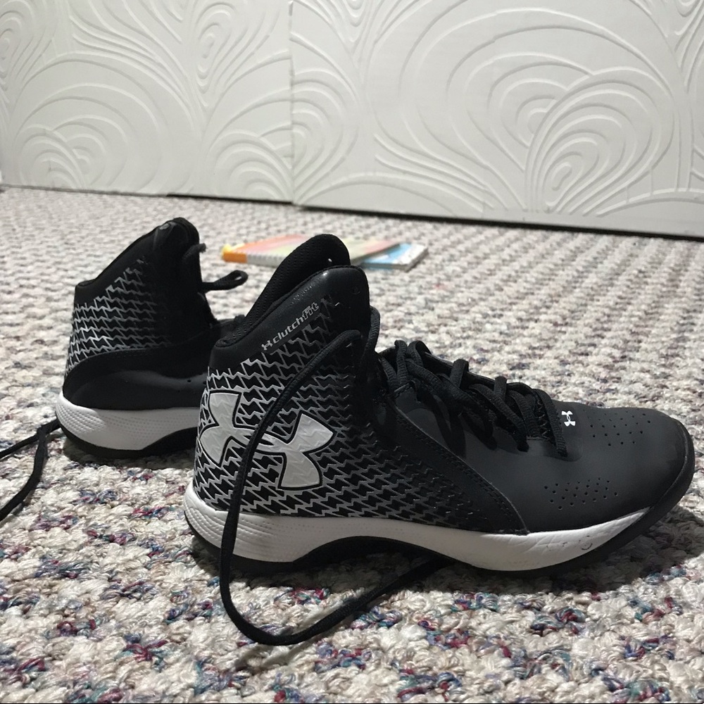 Under Armour clutchfit basketball shoes